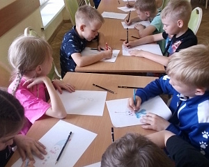 Образцовый самодеятельный коллектив студия изобразительного искусства «Рябинка»